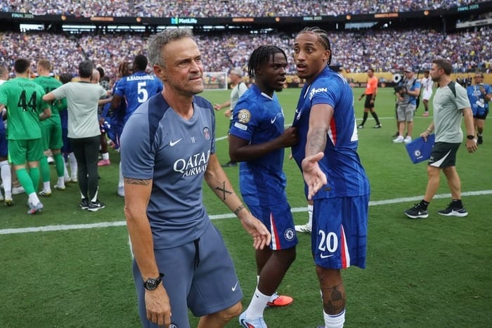 Luis Enrique Agrediu João Pedro: A Confusão Pós-Jogo do PSG x Chelsea