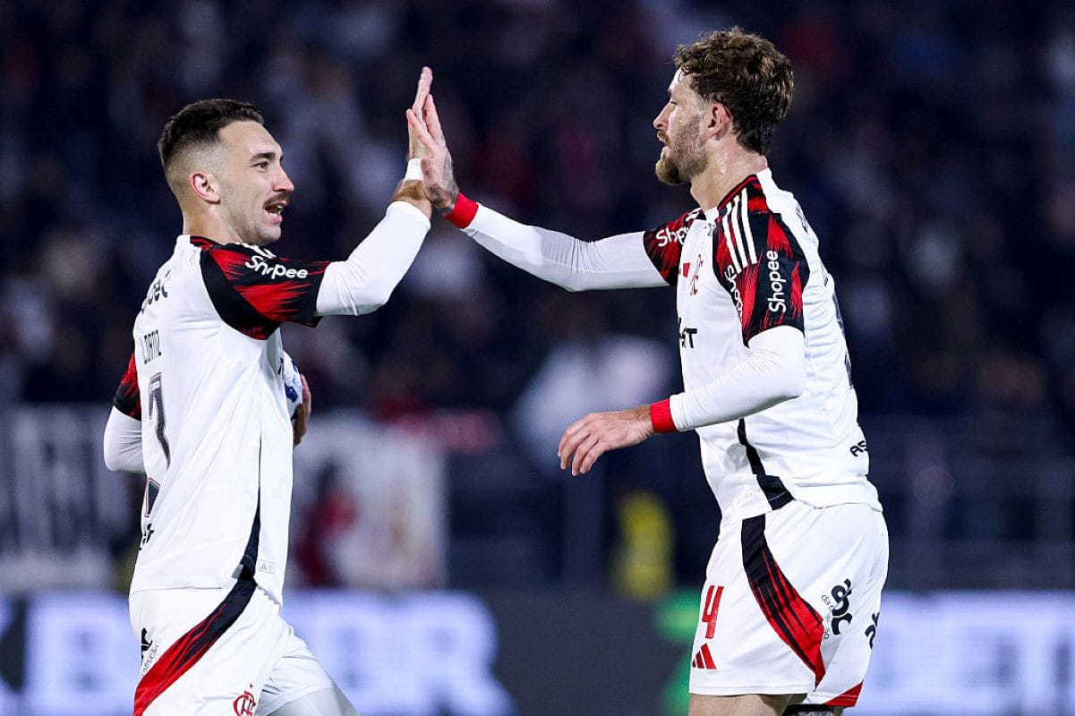 Brasileirão: Flamengo vence Bragantino, assume vice-liderança e esquenta disputa pela ponta