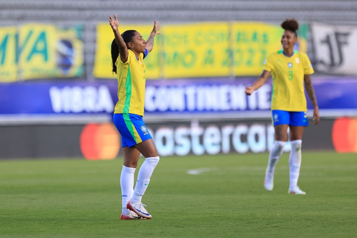 Copa América Feminina: Brasil enfrenta Uruguai em busca de vaga na final