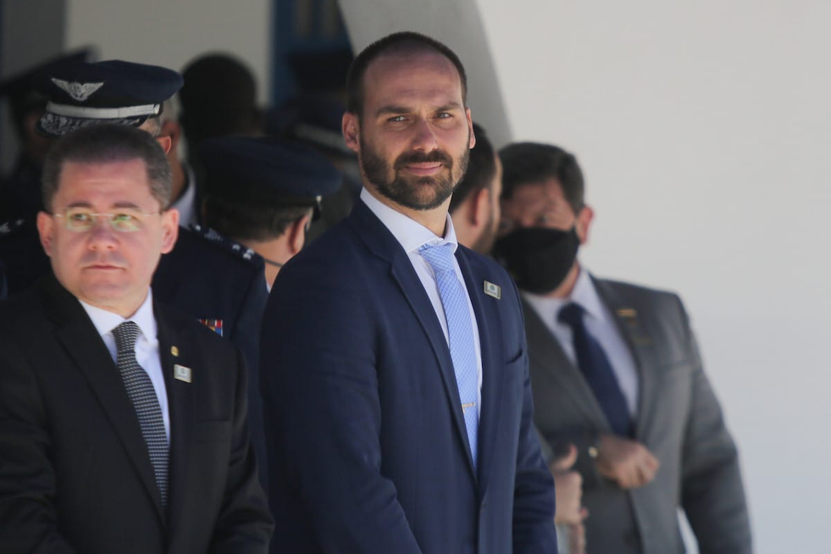 Eduardo Bolsonaro: Brasil é o único que responde a tarifas com censura, diz deputado