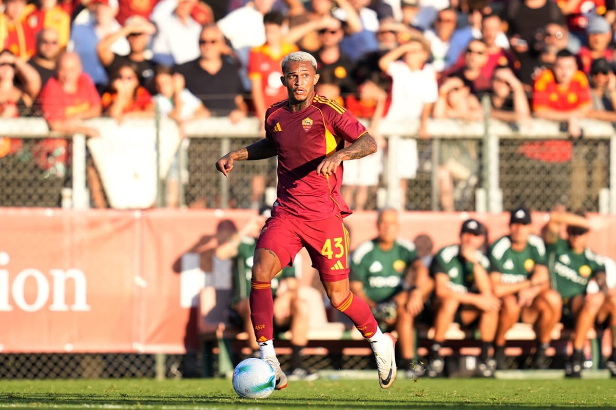 Estreia de Wesley na Roma: Análise Detalhada da Primeira Apresentação Oficial