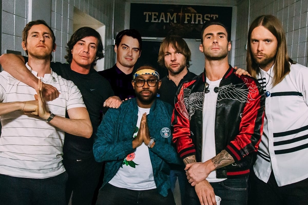 Ex-Maroon 5 Acusado de Agressão: Revelações Sobre o Segredo Descoberto Pela Esposa