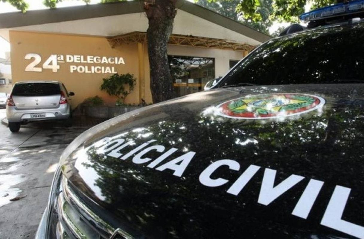 Feminicídio na Tijuca: mulher é encontrada morta dentro de carro com ex-companheiro como principal suspeito
