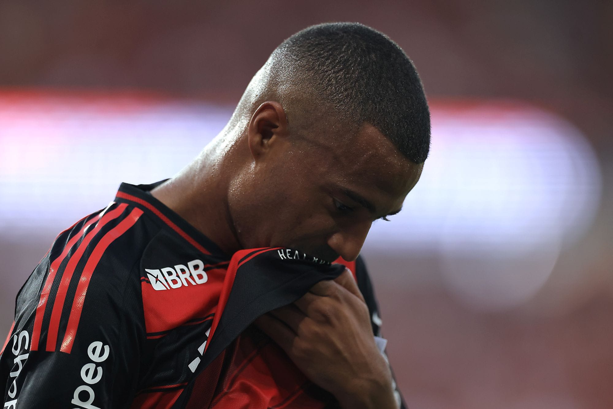 Flamengo Libera De La Cruz Após Polêmica com Ex-Chefe do Departamento Médico