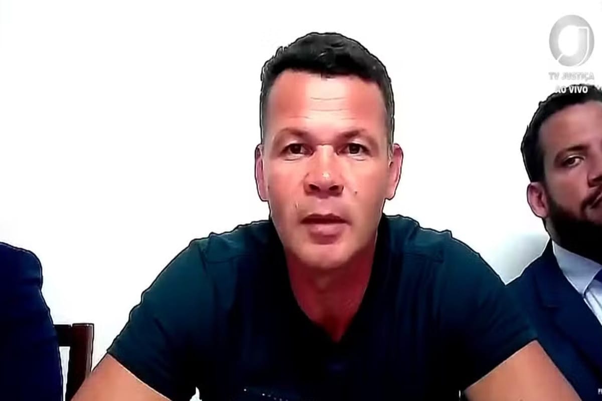 Interrogatório em Destaque: Moraes Exige Troca de Farda em 10 Minutos