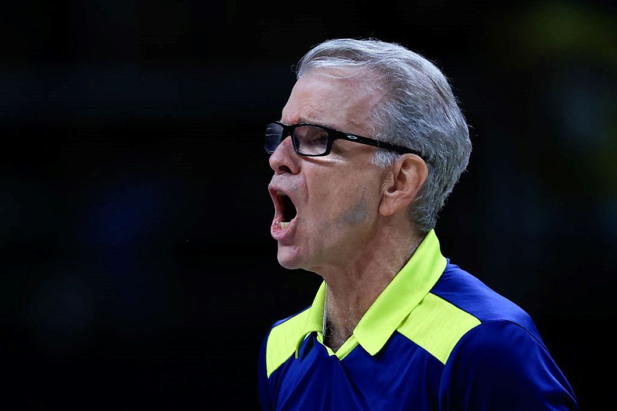 Liga das Nações: Brasil lidera e enfrenta China nas quartas de final sob comando de Bernardinho
