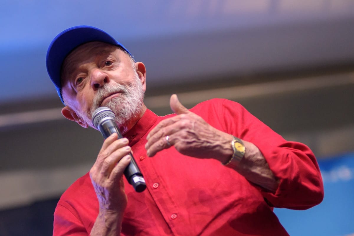 Lula Assina Carta: O Compromisso com a Democracia Sempre será Mantido