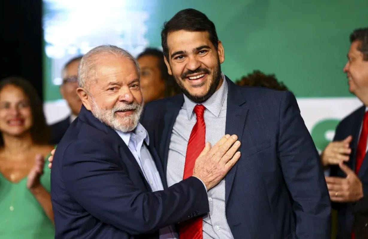 Messias: Entenda por Que Governadores de Direita Atribuem o Tarifaço ao Governo Bolsonaro