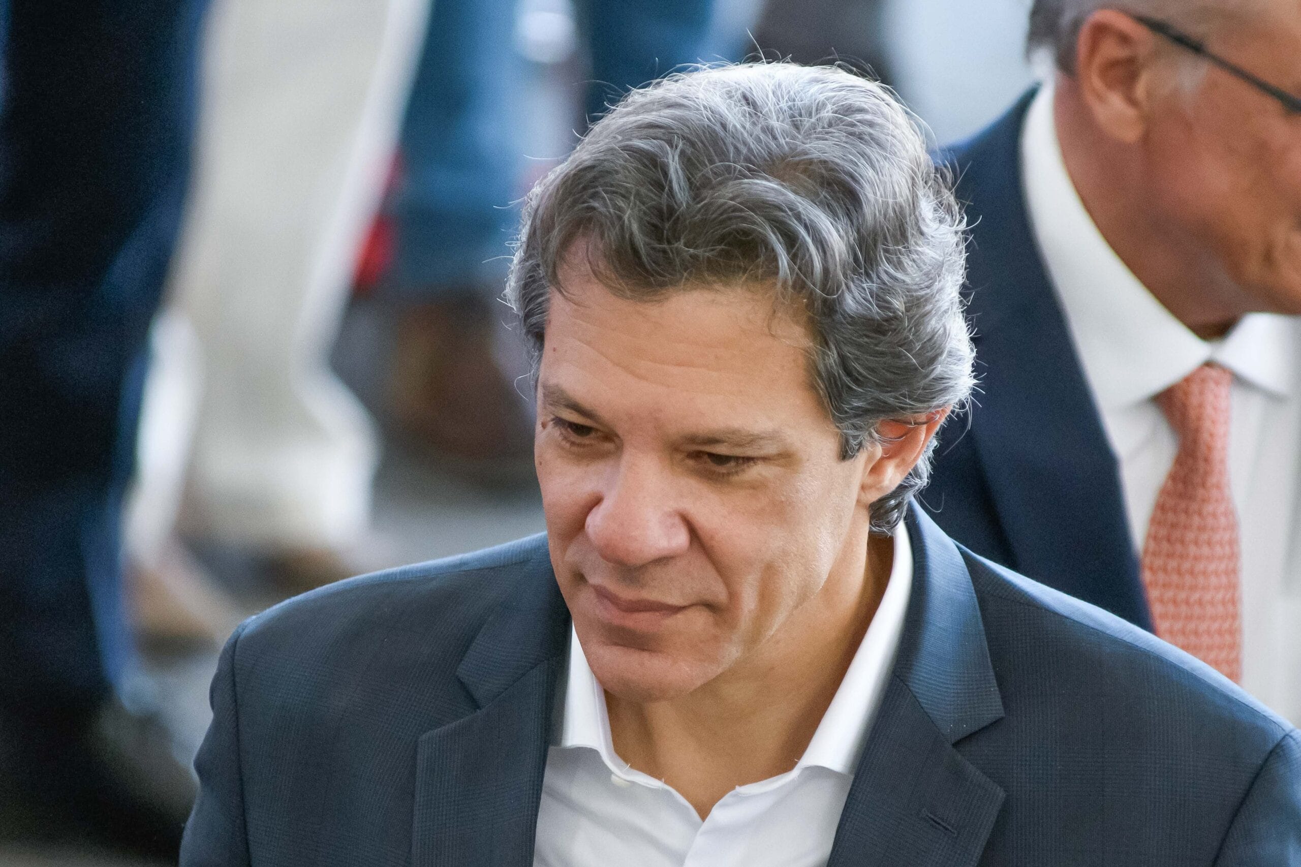 Negociação com os EUA é essencial para o futuro econômico do Brasil, afirma Haddad