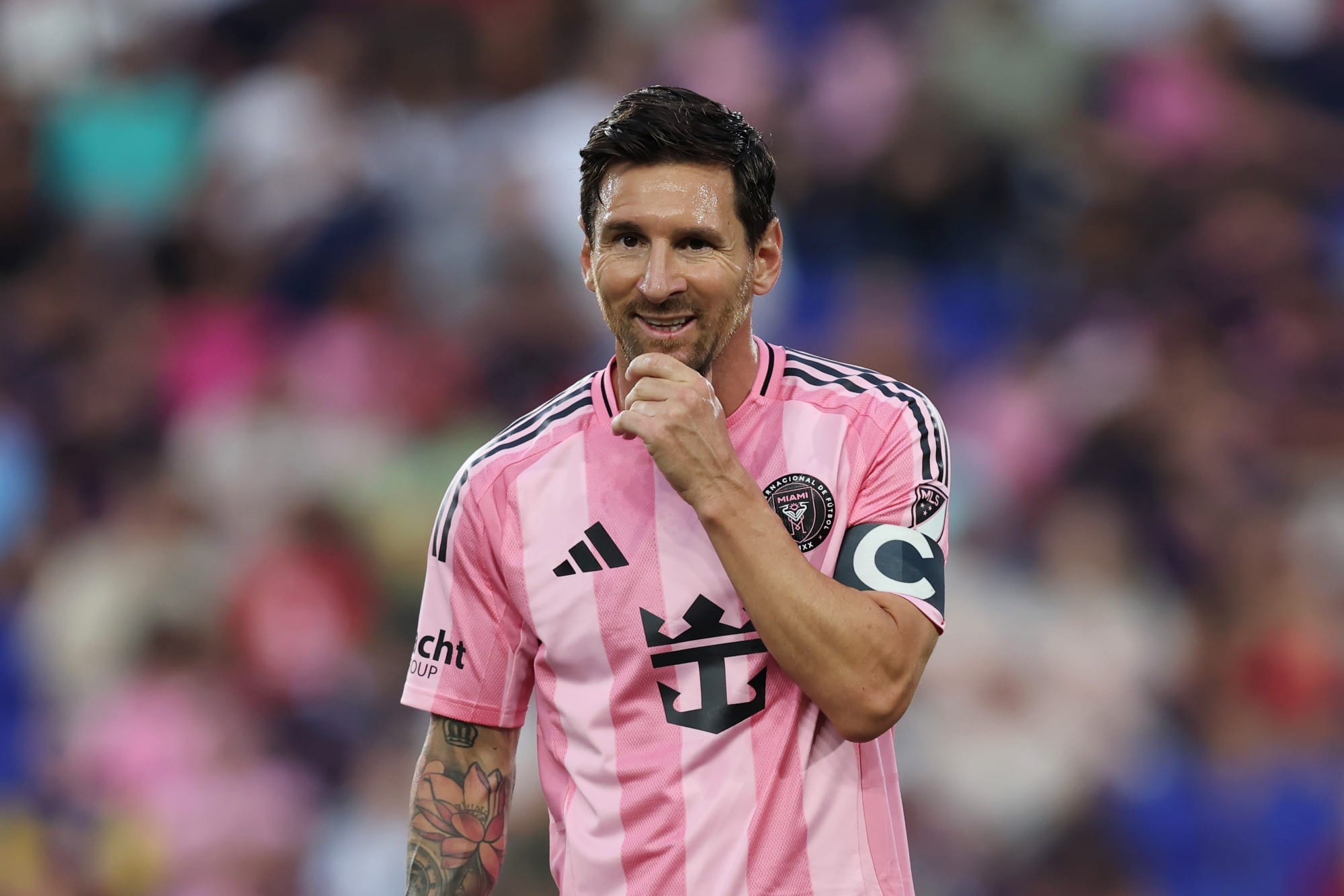Recorde de gols: Messi bate Cristiano Ronaldo em mais um jogo de gala