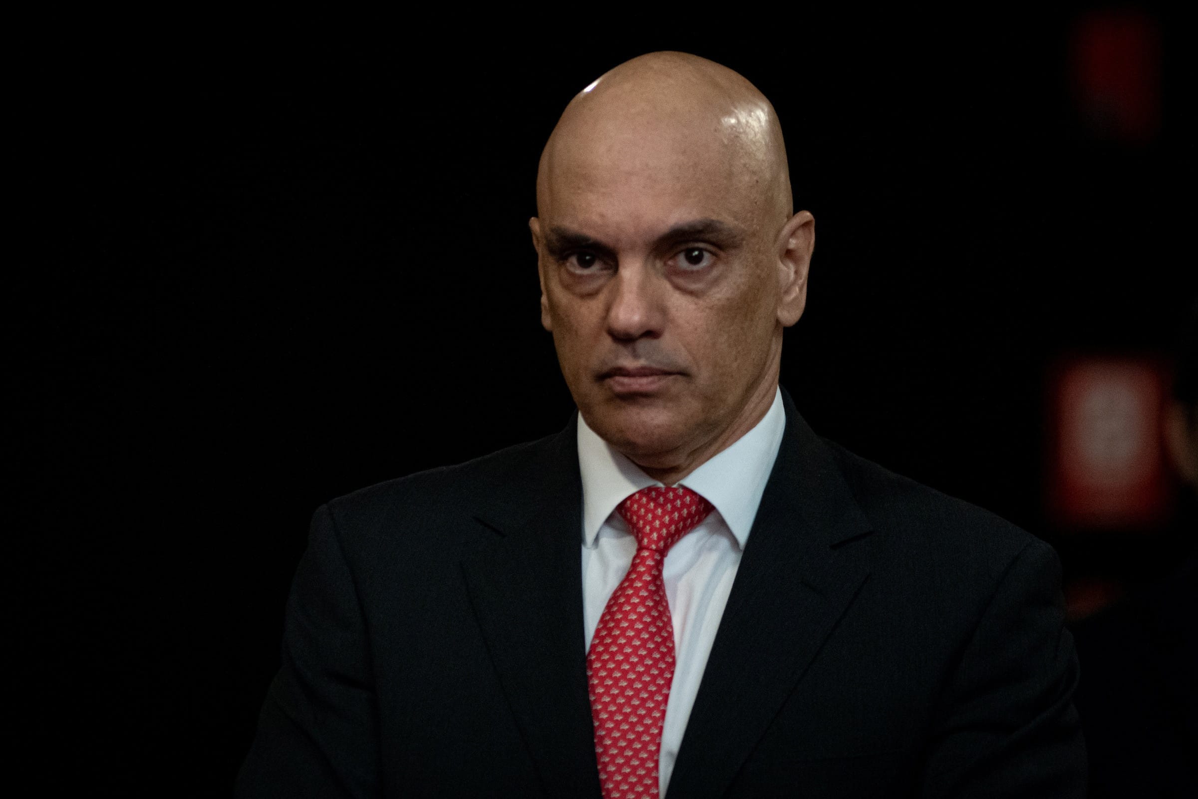 Sanção de Trump a Moraes: 60% dos Brasileiros Expressam Crítica