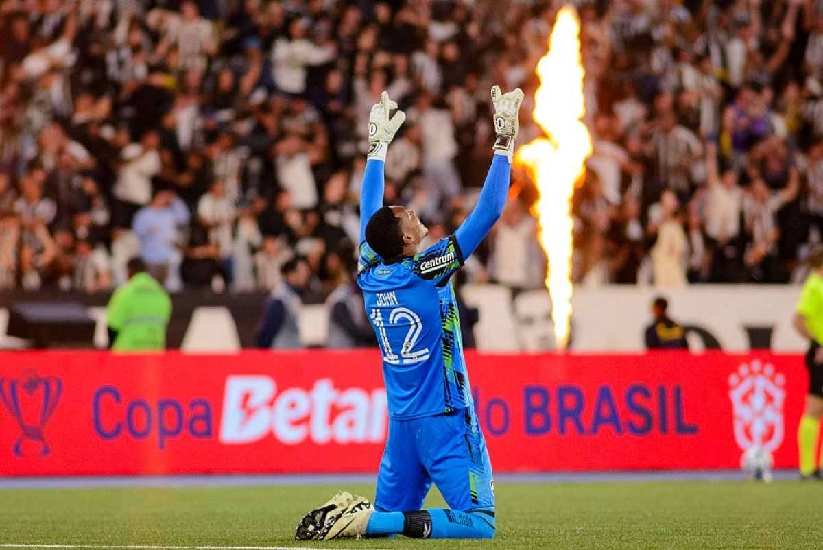 Acordo West Ham Botafogo John: Tudo Sobre a Trânsferência do Goleiro