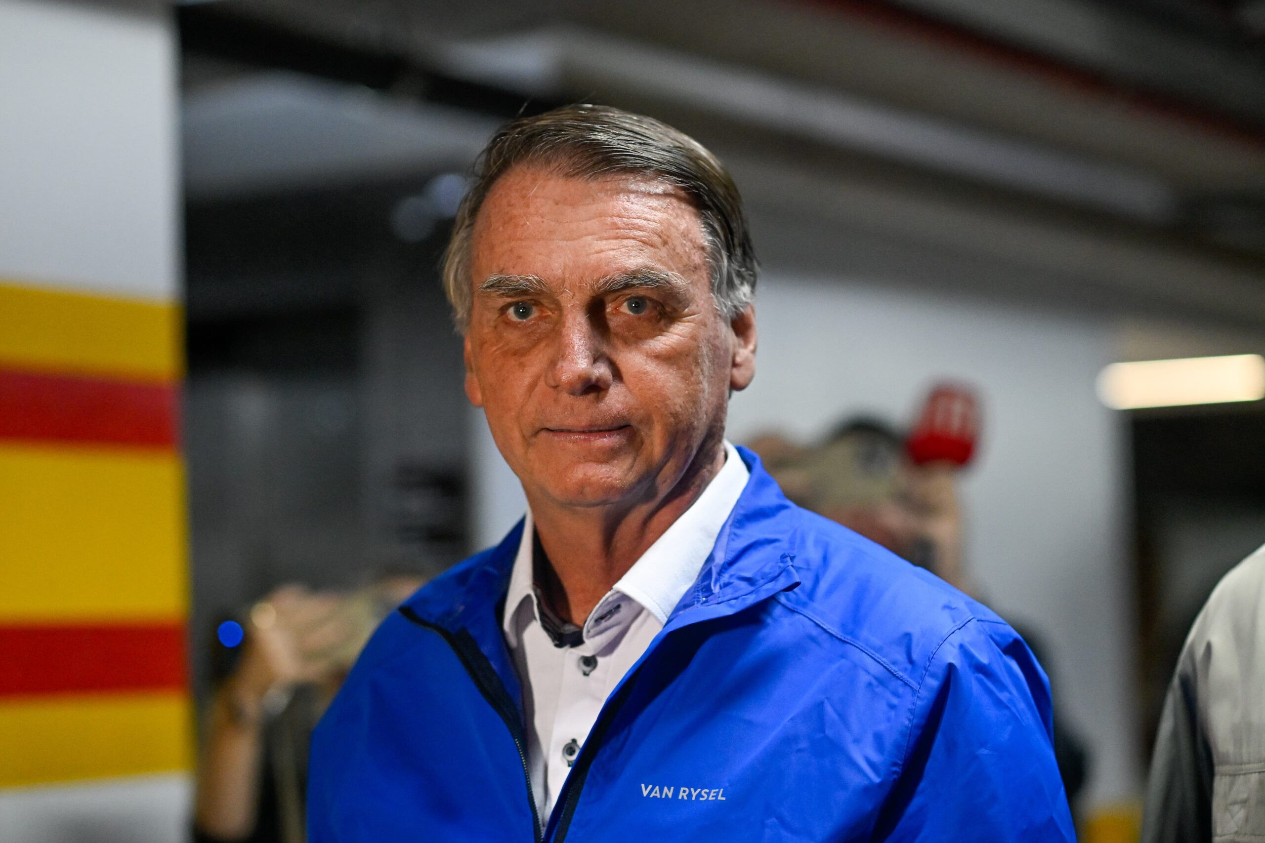 Bolsonaro: A Investigação no STF e o Monitoramento Eletrônico