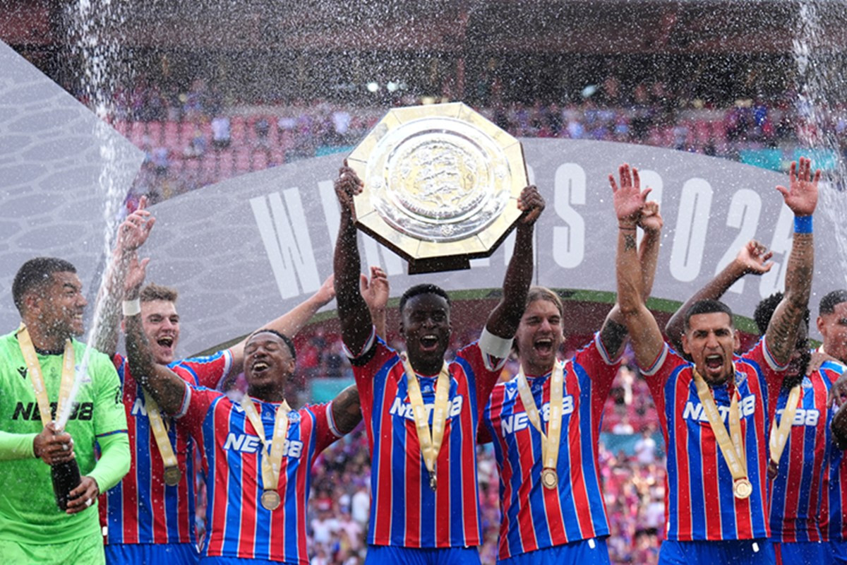 Crystal Palace: A Geração de Ouro Conquistou a Supercopa da Inglaterra pela Primeira Vez