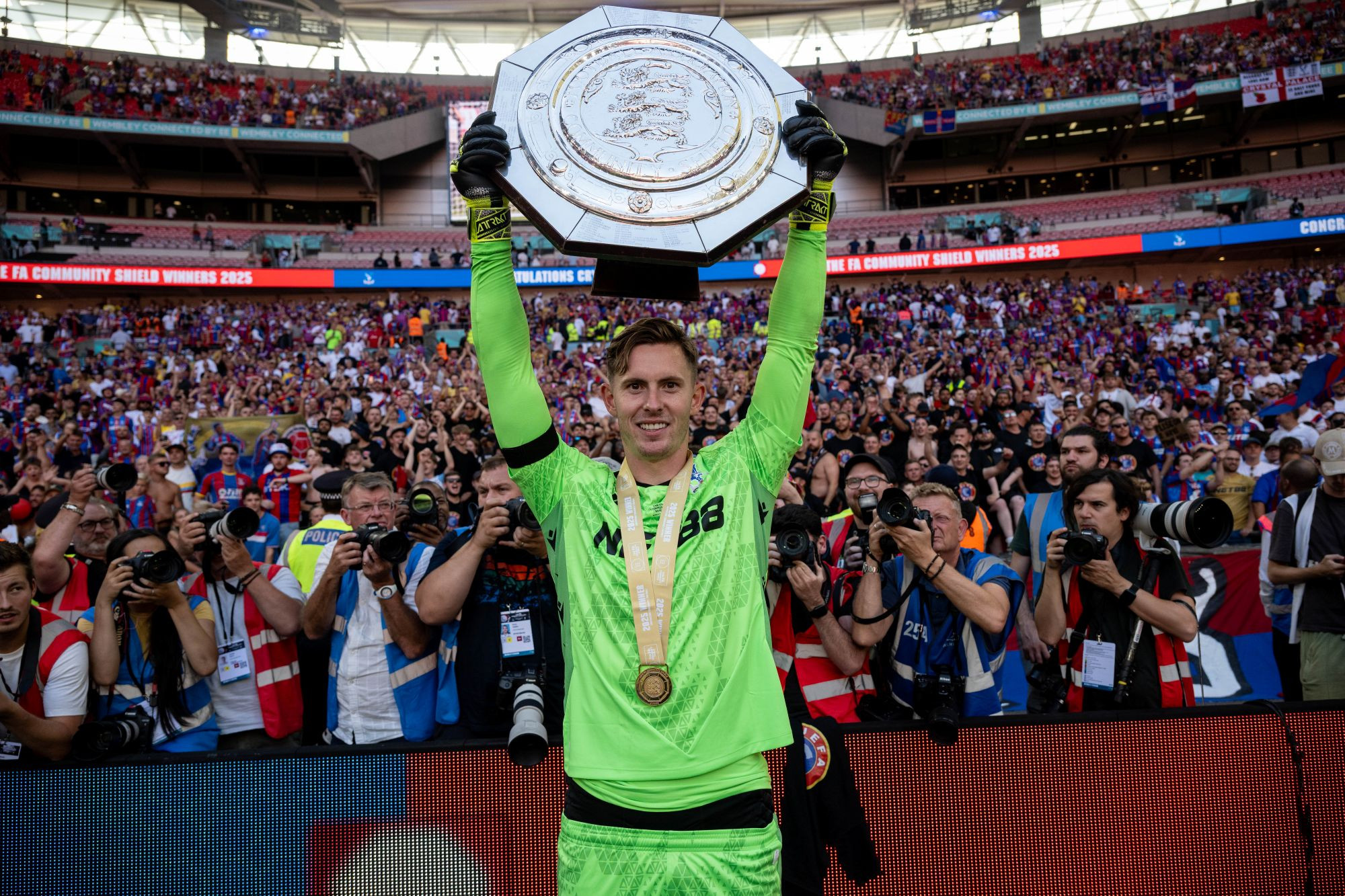 Crystal Palace conquista a Supercopa da Inglaterra em drama de pênaltis