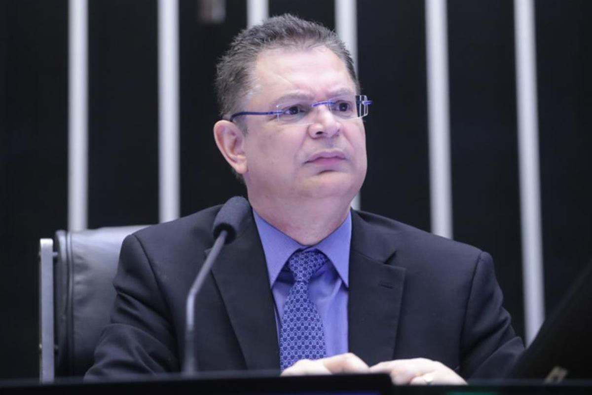 Prisão Domiciliar Bolsonaro: Análise Legal e Contexto Político