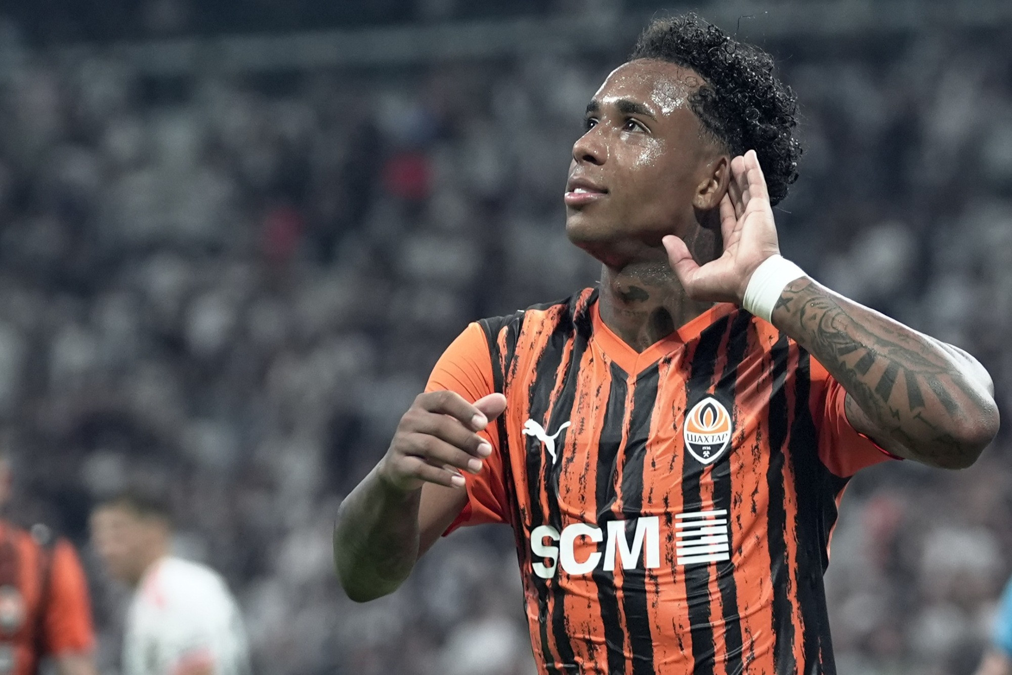 Shakhtar Donetsk conquista atenção global com atacante brasileiro