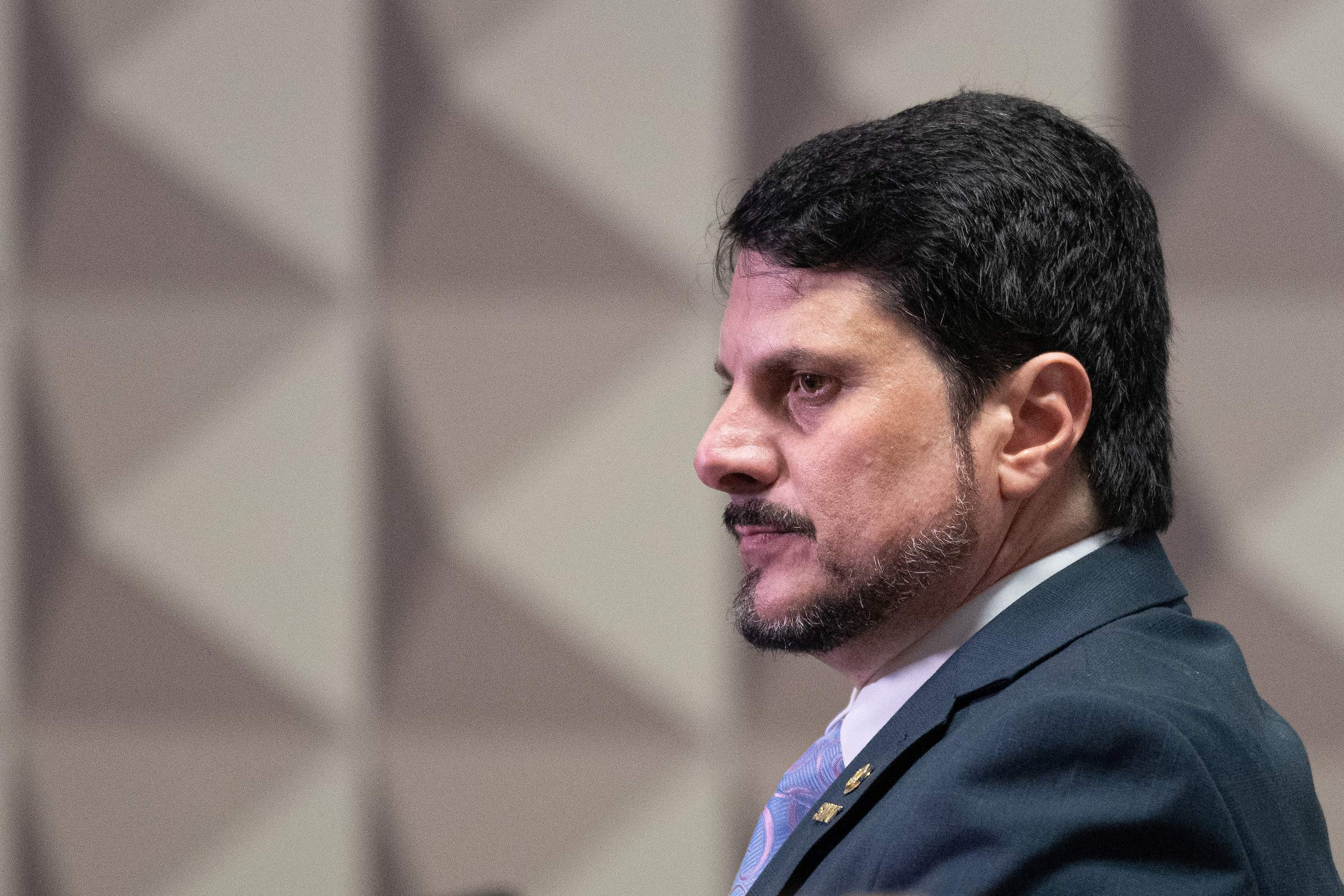 Supremo Tribunal Federal: Renan Calheiros Solicita Atenuação de Medidas Contra Marcos do Val
