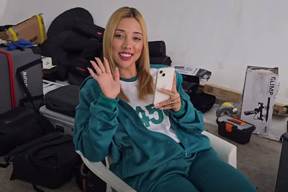 Vitória Beatriz, Atriz Brasileira Famosa por Paródias, Conclui Viagem aos 28 Anos