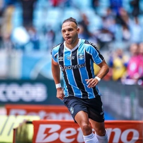 Braithwaite Confirma Nacionalidade Brasileira