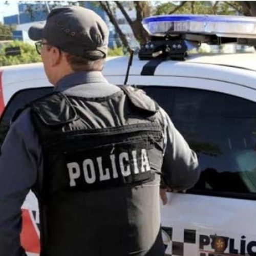 Acidente de Motocicleta: Jovem Perde Chinelo e Bate em Carro em Mato Grosso