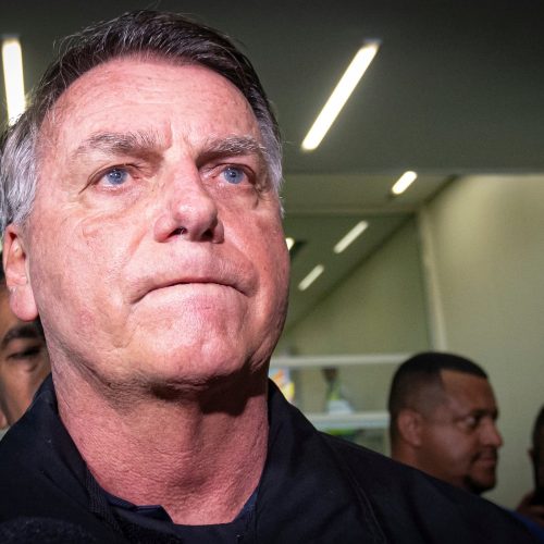 Ações Contra Bolsonaro: Críticas de Governadores de Direita Revelam Tensão Política