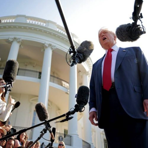 Acordo com a UE: Trump Avalia 50% de Chances de Sucesso nas Negociações de Tarifas