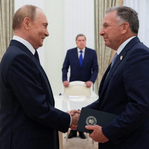 Análise: Encontro Entre Putin e Emissário de Trump é ‘Construtivo’ Antes do Ultimato, Segundo Assessores