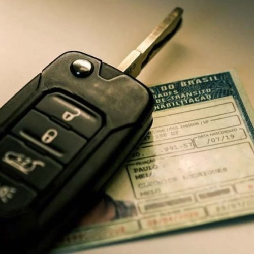 Autoescola Obrigatória em Debate: Governo Avalia Fim da Exigência para CNH