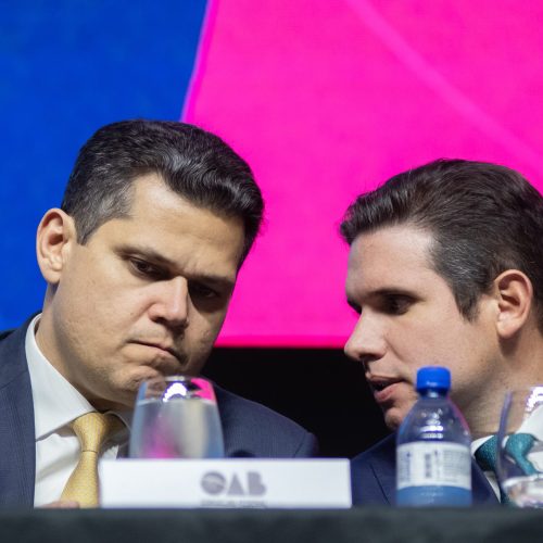 Bolsonaristas Omissos: Congresso ignora pressões do PL durante recesso