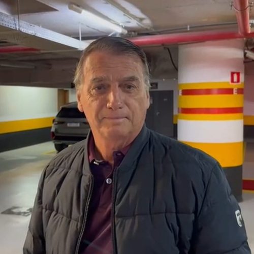 Bolsonaro Evita Comentários Sobre Prisão de Zambelli: ‘Tem Censura no Brasil ou Não?’