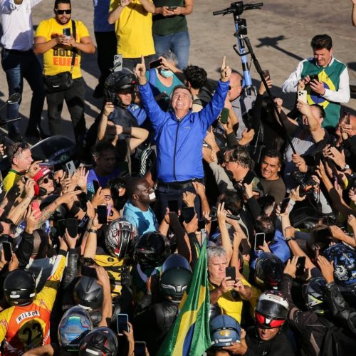 Bolsonaro Participa de Motociata em Brasília Durante Capital Moto Week