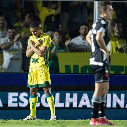 Brasileirão: Mirassol Domina e Vasco sofre Sétima Derrota Consecutiva