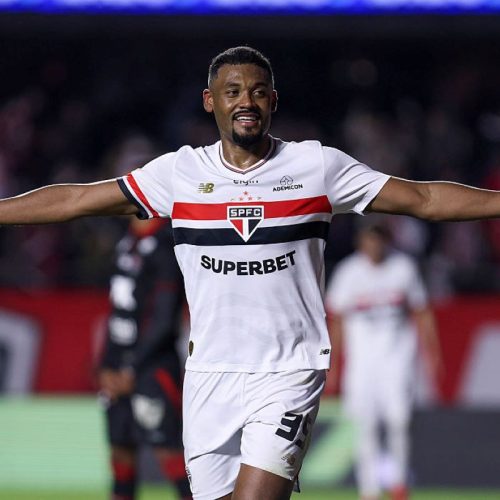 Brasileirão – São Paulo bate Vitória e mantém boa sequência