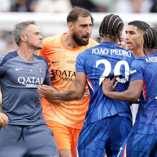 Briga no Mundial de Clubes: A Luta Entre João Pedro e Luis Enrique
