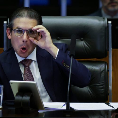 Cassação de deputada: entenda por que o processo está na CCJ e os limites da Câmara