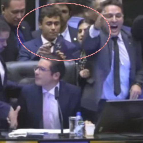 Conflito Político: A Desavença que Definiu os Termos