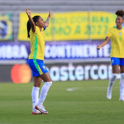 Copa América Feminina: Brasil enfrenta Uruguai em busca de vaga na final