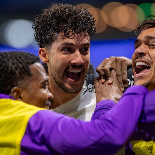 Copa do Brasil: Corinthians Vence Palmeiras e Avança com Autoridade