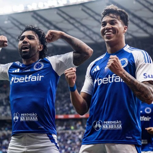 Cruzeiro Goleia Juventude e Consolida Liderança no Brasileirão