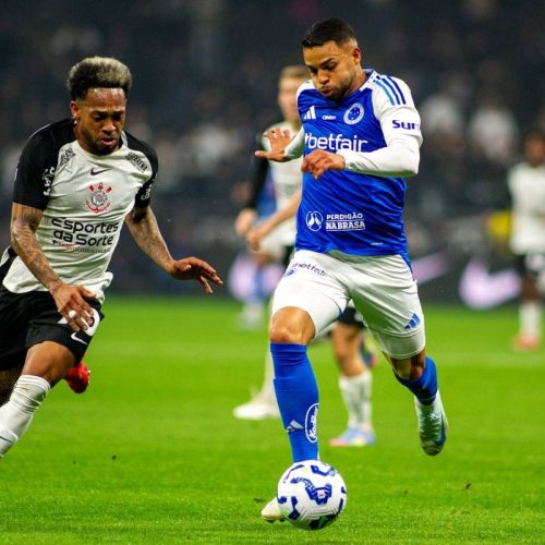 Cruzeiro mantém liderança do Brasileirão com empate em 0 a 0 contra o Corinthians