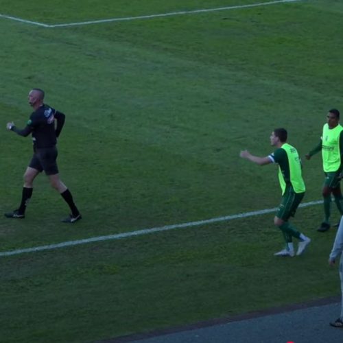 Expulsão de jogador por urinar no campo: caso do Catarinense
