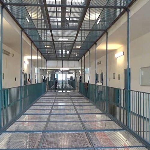 Extradição de Carla Zambelli: Confinada em uma das Maiores Prisões Femininas da Itália