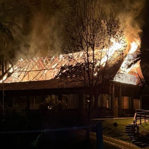Incêndio Destrói Casa de Retiro Religioso em Santa Catarina