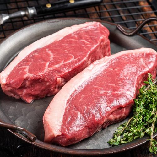 Inflação da carne dispara nos EUA: tarifas e escassez elevam preços