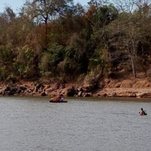 Jovem desaparece ao tentar atravessar Rio das Garças fora da área de banho