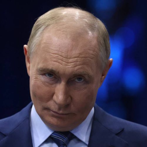 Kremlin Responde à Proposta de Reunião entre Putin e Zelensky: Uma Análise Diplomática