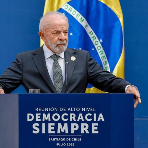 Lula Alerta: Aumento dos Ataques à Democracia no Chile e no Mundo