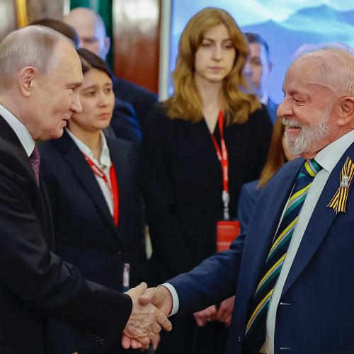 Lula Fala Com Putin: Análise da Conversa Telefônica Sobre Guerra na Ucrânia e Alianças Globais