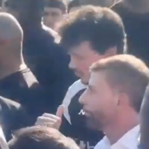 Manifestação Vasco: Diniz e Pedrinho conversam com torcedores em protesto pela situação do clube